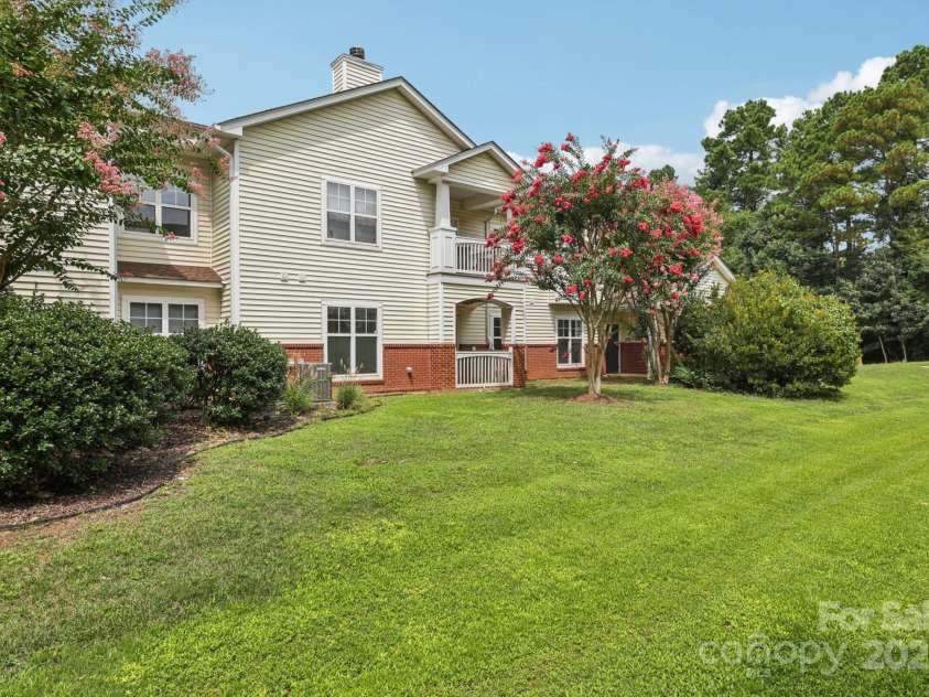 17111 Red Feather Drive, Charlotte, NC 28277.  MLS# CAR4285881, YatesRealty ID 32757. 