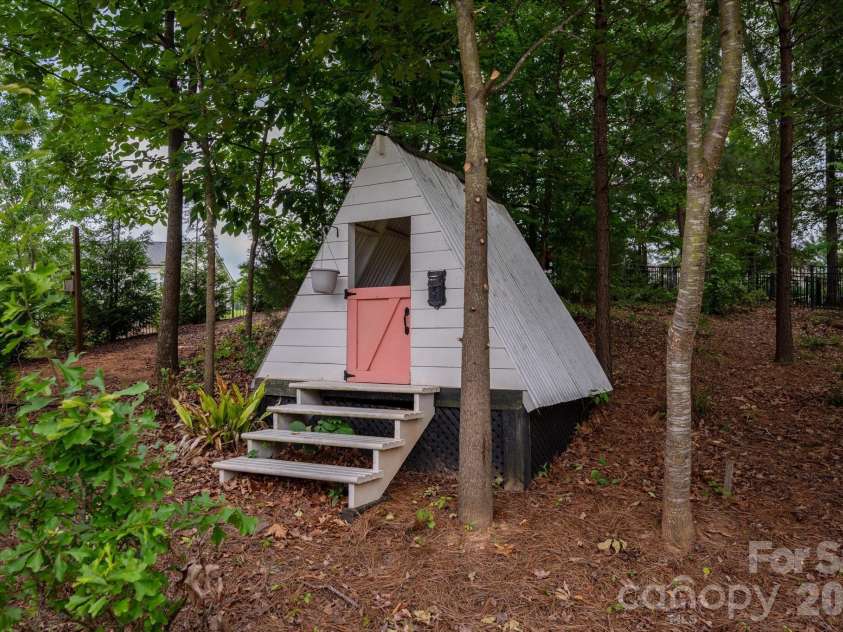 3009 Winged Teal Court, Belmont, NC 28012.  MLS# CAR4391724, YatesRealty ID 32757. 