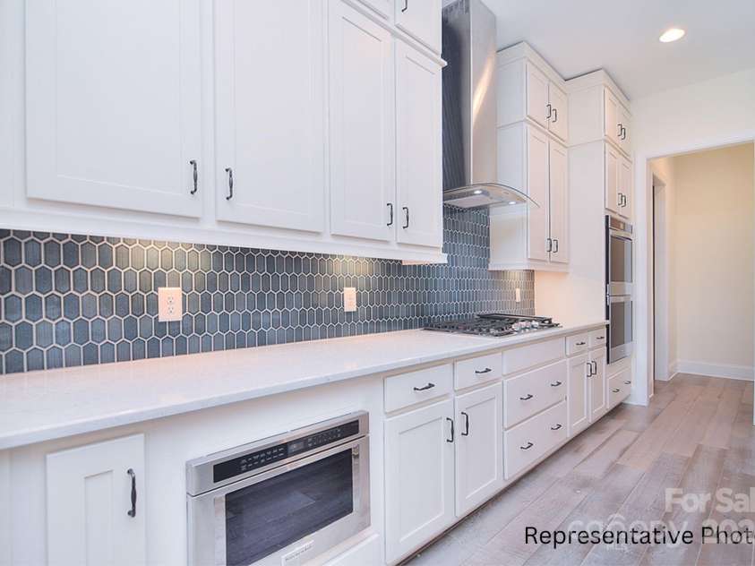 116 Davidson Springs Drive, Mooresville, NC 28115.  MLS# CAR4283052, YatesRealty ID 32759. 