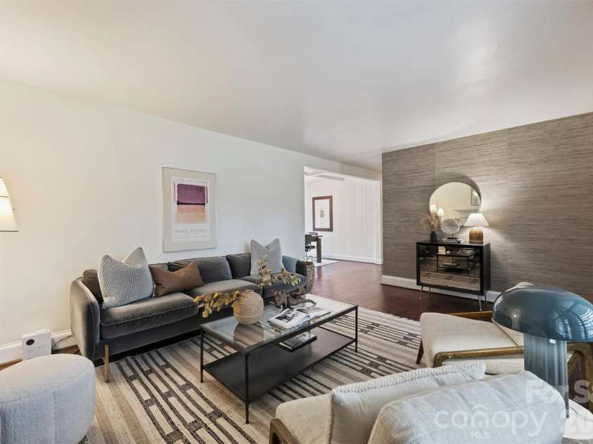 2013 Margate Avenue, Charlotte, NC 28205.  MLS# CAR4350781, YatesRealty ID 3276. 