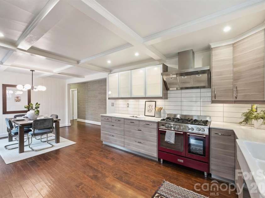 2013 Margate Avenue, Charlotte, NC 28205.  MLS# CAR4350781, YatesRealty ID 3276. 