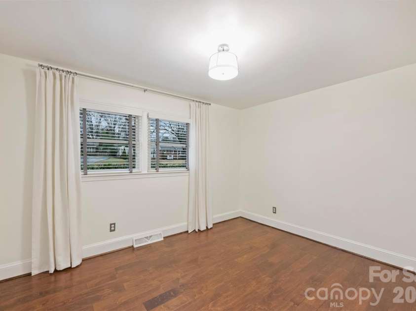 2013 Margate Avenue, Charlotte, NC 28205.  MLS# CAR4350781, YatesRealty ID 3276. 