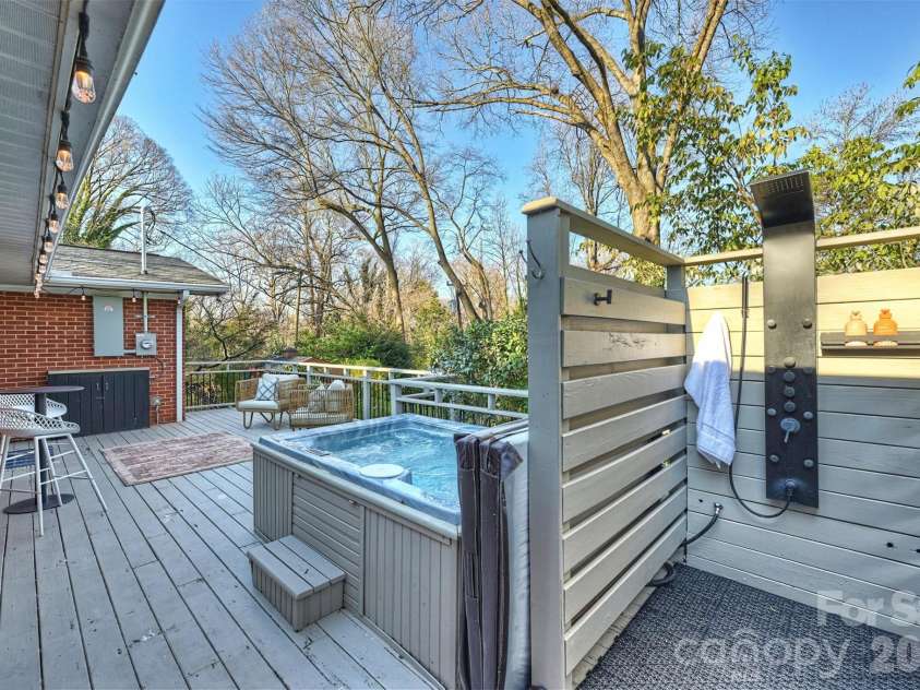 2013 Margate Avenue, Charlotte, NC 28205.  MLS# CAR4350781, YatesRealty ID 3276. 