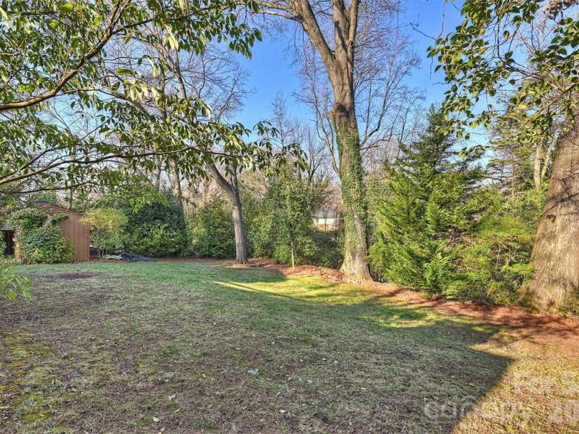 2013 Margate Avenue, Charlotte, NC 28205.  MLS# CAR4350781, YatesRealty ID 3276. 