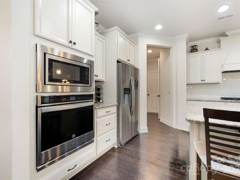 820 Pecan Tree Lane, Fort Mill, SC 29715.  MLS# CAR4286849, YatesRealty ID 3276. 