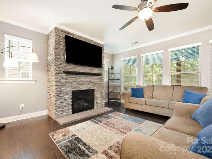 820 Pecan Tree Lane, Fort Mill, SC 29715.  MLS# CAR4286849, YatesRealty ID 3276. 