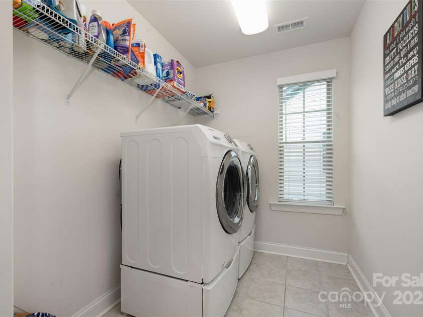 820 Pecan Tree Lane, Fort Mill, SC 29715.  MLS# CAR4286849, YatesRealty ID 3276. 