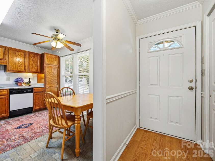 102 Rough Point Court, Asheville, NC 28806.  MLS# CAR4394205, YatesRealty ID 32760. 
