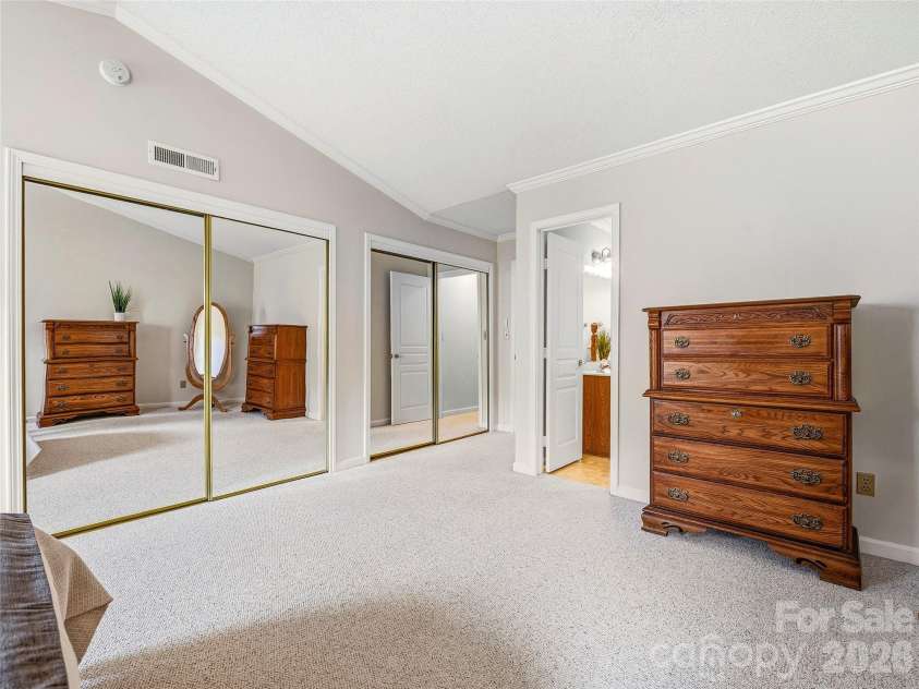102 Rough Point Court, Asheville, NC 28806.  MLS# CAR4394205, YatesRealty ID 32760. 