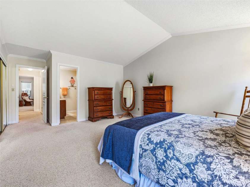 102 Rough Point Court, Asheville, NC 28806.  MLS# CAR4394205, YatesRealty ID 32760. 