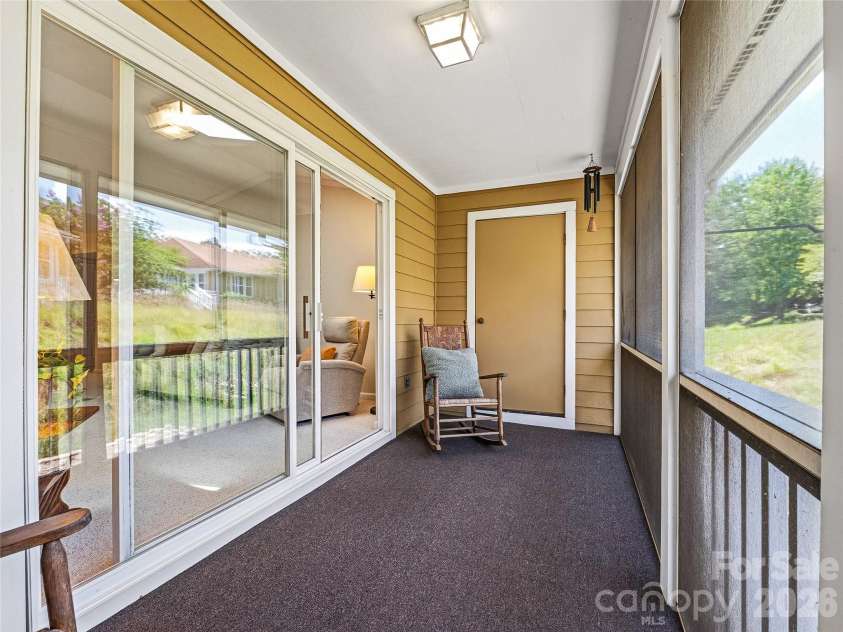 102 Rough Point Court, Asheville, NC 28806.  MLS# CAR4394205, YatesRealty ID 32760. 