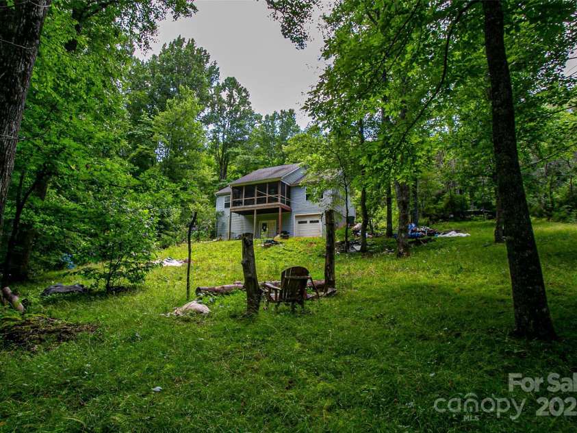 164 Horseplay Lane, Lake Toxaway, NC 28747.  MLS# CAR4275462, YatesRealty ID 32761. 