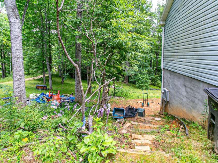 164 Horseplay Lane, Lake Toxaway, NC 28747.  MLS# CAR4275462, YatesRealty ID 32761. 