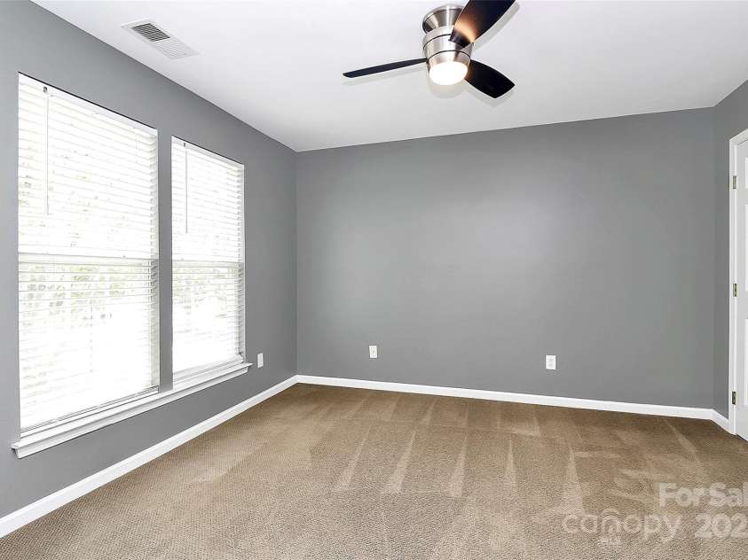 11616 Kingsley View Drive, Charlotte, NC 28277.  MLS# CAR4284494, YatesRealty ID 32762. 2nd bedroom on the front of the house