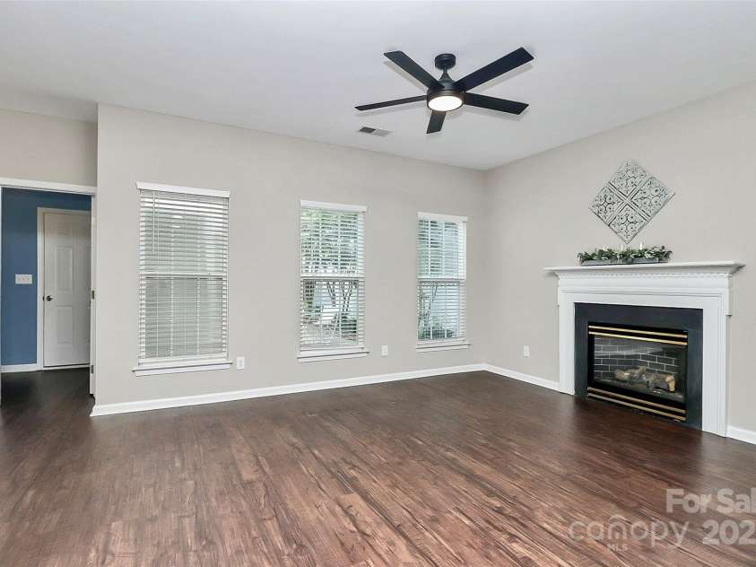 11616 Kingsley View Drive, Charlotte, NC 28277.  MLS# CAR4284494, YatesRealty ID 32762. 