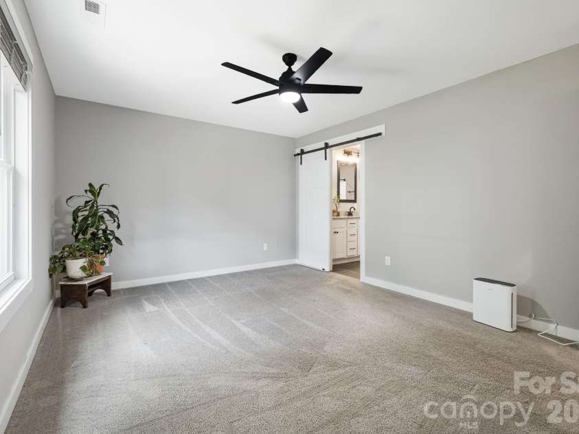 923 Newfound Road, Leicester, NC 28748.  MLS# CAR4387282, YatesRealty ID 32762. 