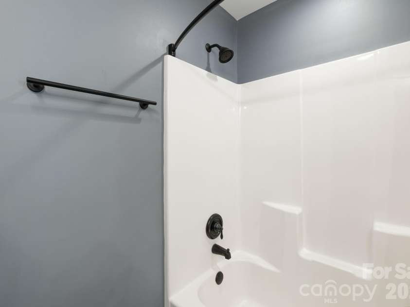 923 Newfound Road, Leicester, NC 28748.  MLS# CAR4387282, YatesRealty ID 32762. 