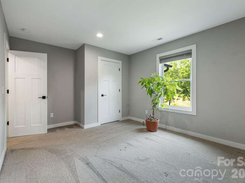 923 Newfound Road, Leicester, NC 28748.  MLS# CAR4387282, YatesRealty ID 32762. 