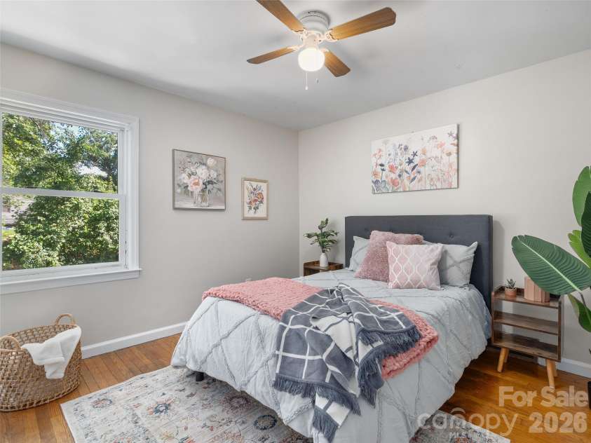 41 Cedar Street, Asheville, NC 28803.  MLS# CAR4385604, YatesRealty ID 32763. 