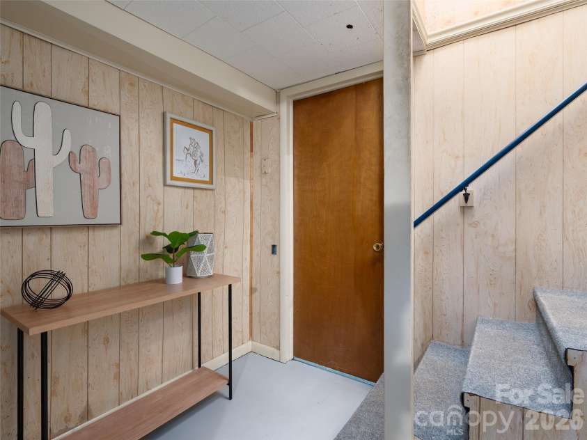 41 Cedar Street, Asheville, NC 28803.  MLS# CAR4385604, YatesRealty ID 32763. 