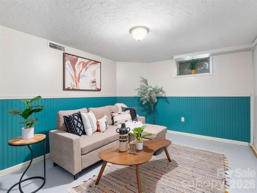41 Cedar Street, Asheville, NC 28803.  MLS# CAR4385604, YatesRealty ID 32763. 