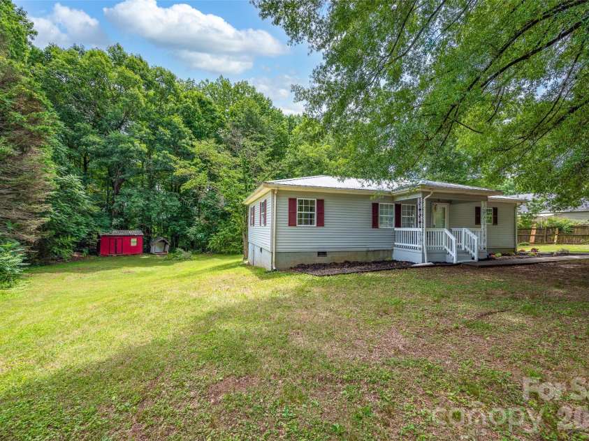 4507 US Highway 64 Highway, Mocksville, NC 27028.  MLS# CAR4394320, YatesRealty ID 32765. 