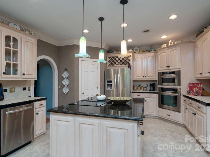 117 Whitley Mill Road, New London, NC 28127.  MLS# CAR4289089, YatesRealty ID 32766. Kitchen
