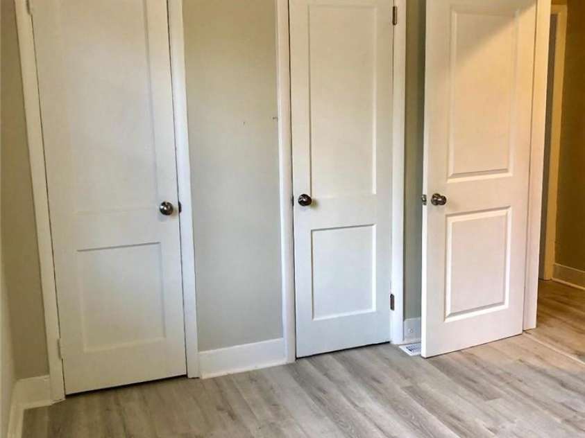 2431 Columbus Circle, Charlotte, NC 28208.  MLS# CAR4390418, YatesRealty ID 32766. 