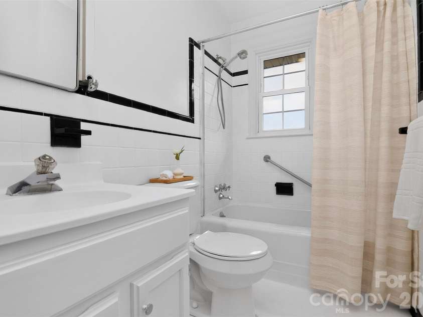 703 Norwood Street, Shelby, NC 28150.  MLS# CAR4395300, YatesRealty ID 32767. 