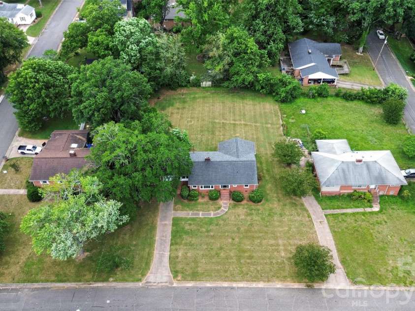 703 Norwood Street, Shelby, NC 28150.  MLS# CAR4395300, YatesRealty ID 32767. 