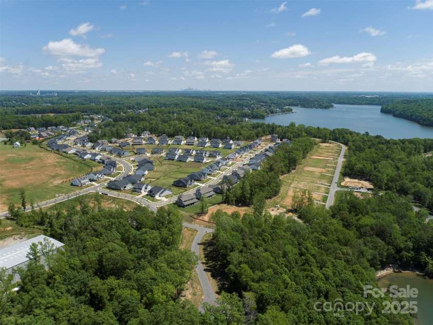 837 Lake Forest Drive, Belmont, NC 28012.  MLS# CAR4178436, YatesRealty ID 32767. McLean South Shore community