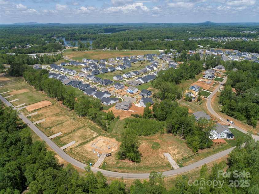 837 Lake Forest Drive, Belmont, NC 28012.  MLS# CAR4178436, YatesRealty ID 32767. McLean South Shore community