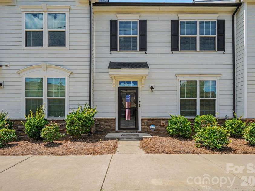 110 Hamrick Road, Gastonia, NC 28056.  MLS# CAR4396412, YatesRealty ID 32768. 