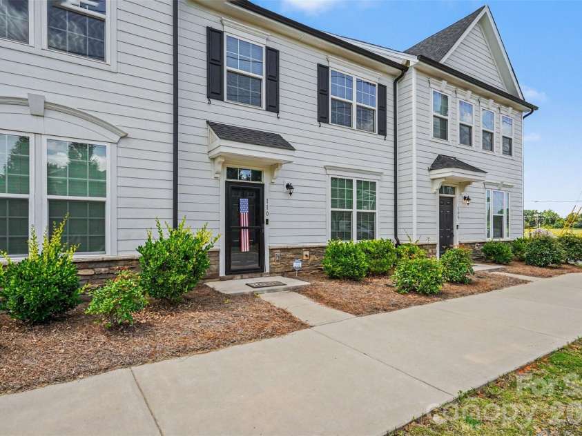 110 Hamrick Road, Gastonia, NC 28056.  MLS# CAR4396412, YatesRealty ID 32768. 
