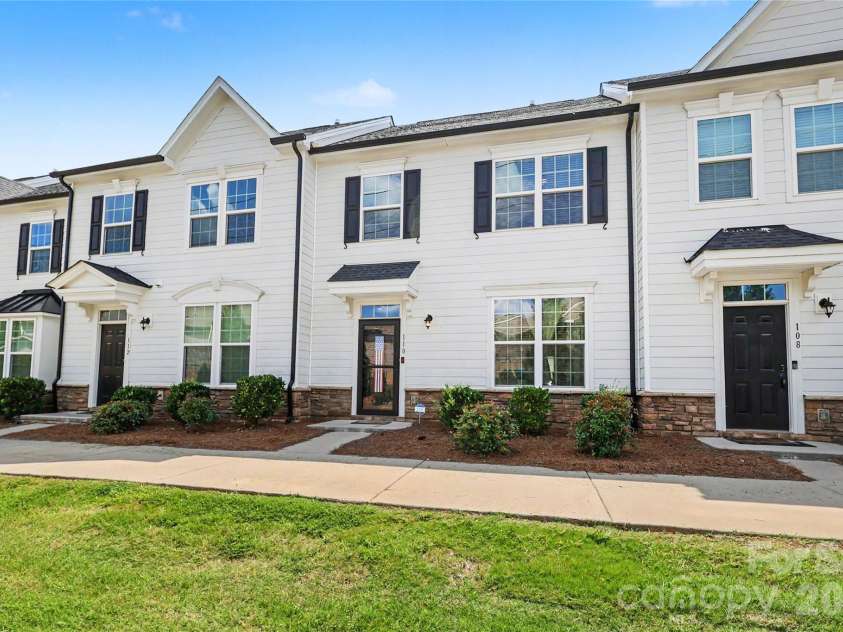 110 Hamrick Road, Gastonia, NC 28056.  MLS# CAR4419775, YatesRealty ID 32768. 
