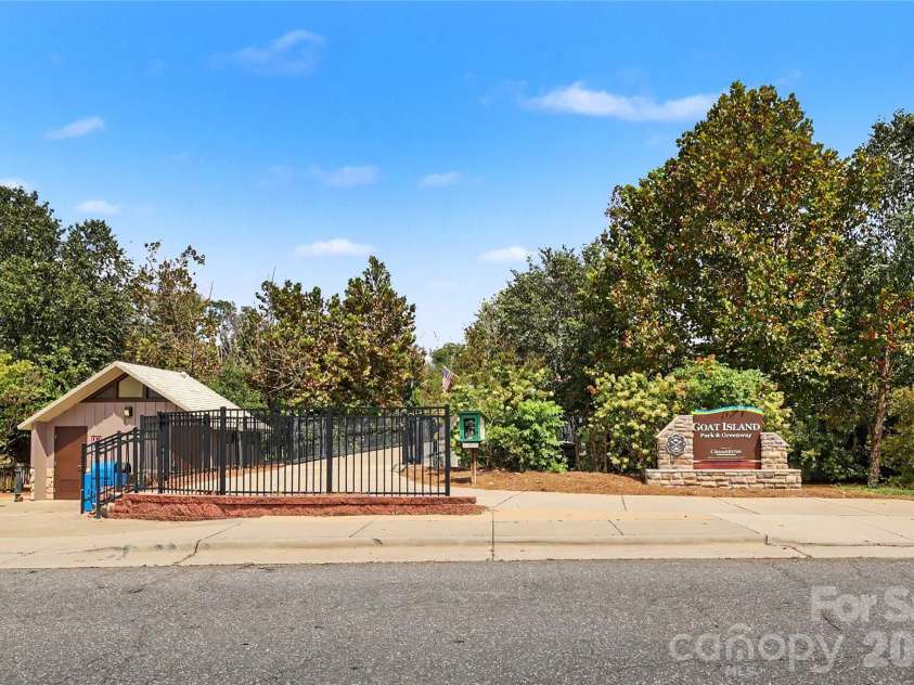 110 Hamrick Road, Gastonia, NC 28056.  MLS# CAR4419775, YatesRealty ID 32768. 
