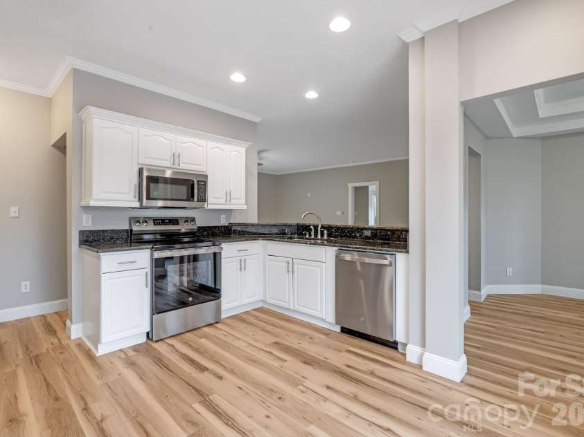 402 Sweetbriar Road, Lake Lure, NC 28746.  MLS# CAR4339814, YatesRealty ID 3277. 