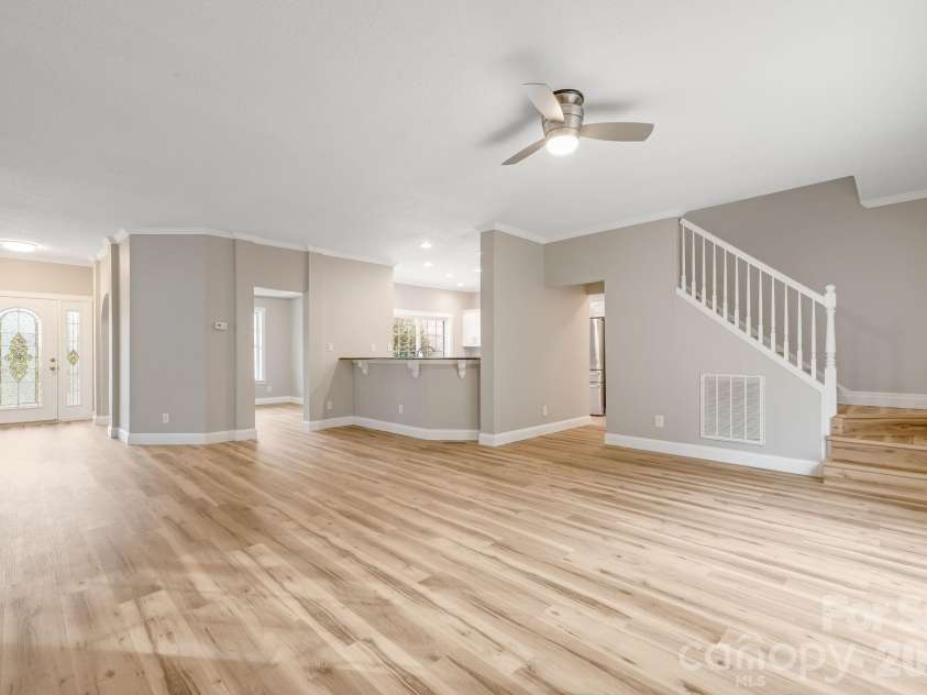 402 Sweetbriar Road, Lake Lure, NC 28746.  MLS# CAR4339814, YatesRealty ID 3277. 