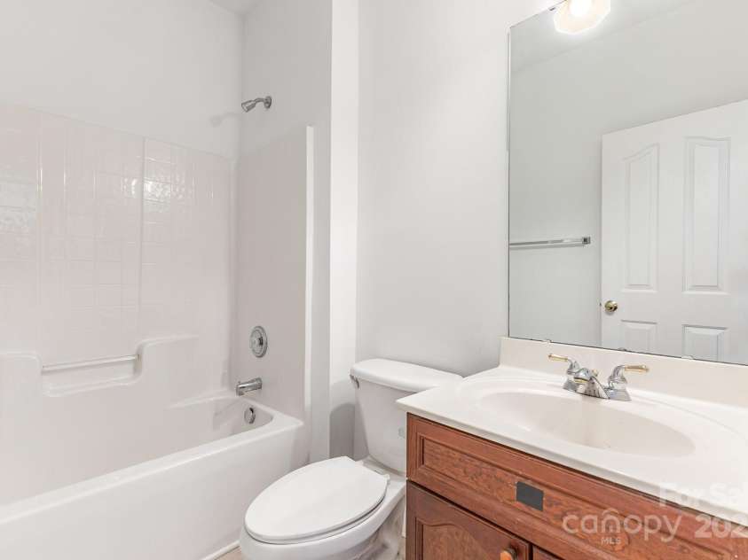 14333 Maclauren Lane, Huntersville, NC 28078.  MLS# CAR4272214, YatesRealty ID 32772. 