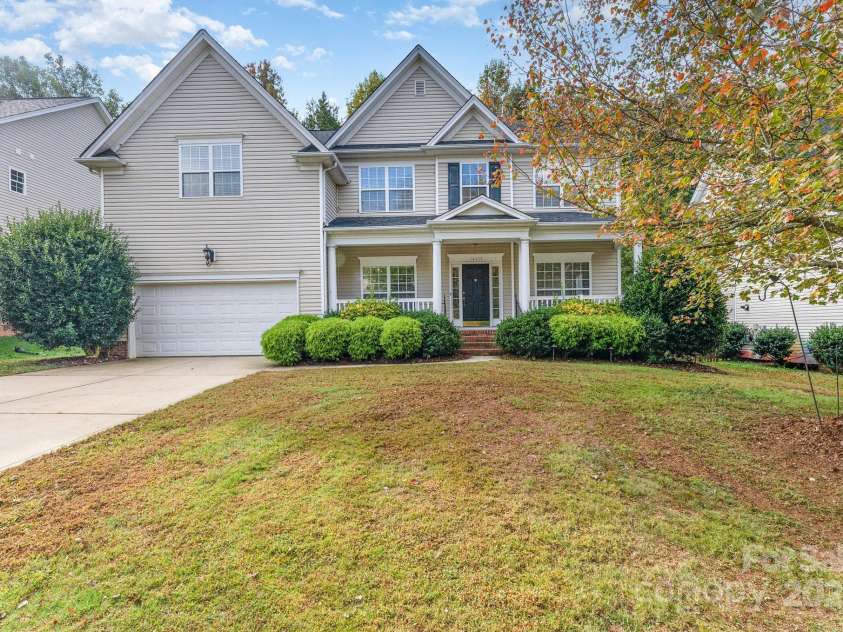 14333 Maclauren Lane, Huntersville, NC 28078.  MLS# CAR4318051, YatesRealty ID 32772. 