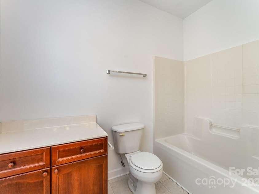 14333 Maclauren Lane, Huntersville, NC 28078.  MLS# CAR4318051, YatesRealty ID 32772. 