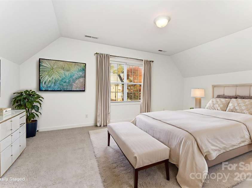 14333 Maclauren Lane, Huntersville, NC 28078.  MLS# CAR4318051, YatesRealty ID 32772. Virtually Staged