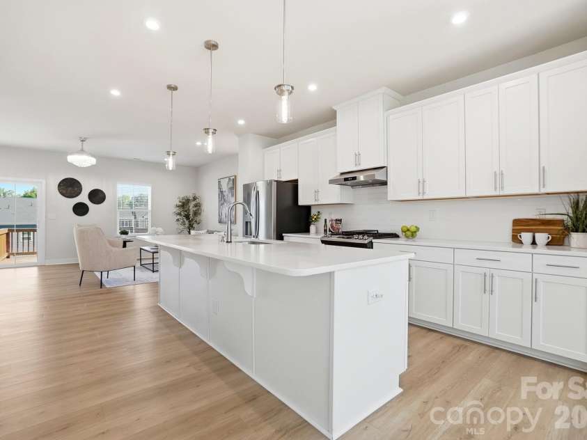 921 Portrush Lane, Tega Cay, SC 29708.  MLS# CAR4381535, YatesRealty ID 32772. 