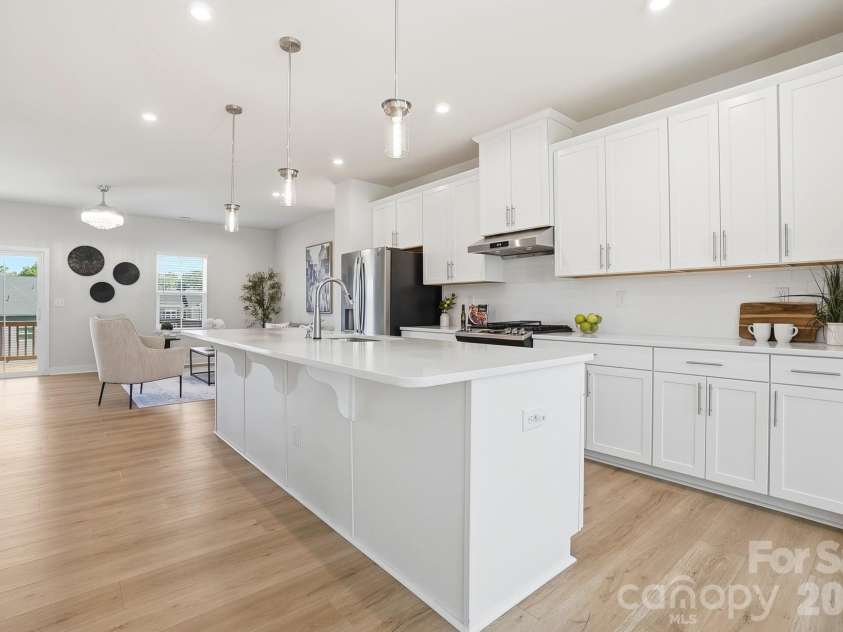 921 Portrush Lane, Tega Cay, SC 29708.  MLS# CAR4381535, YatesRealty ID 32772. 