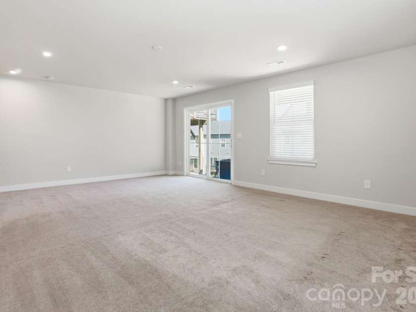 921 Portrush Lane, Tega Cay, SC 29708.  MLS# CAR4381535, YatesRealty ID 32772. 