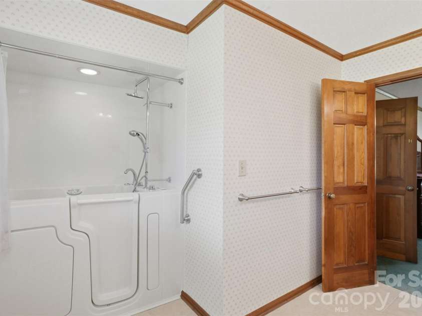 309 St Marks Church Road, Cherryville, NC 28021.  MLS# CAR4384190, YatesRealty ID 32773. 