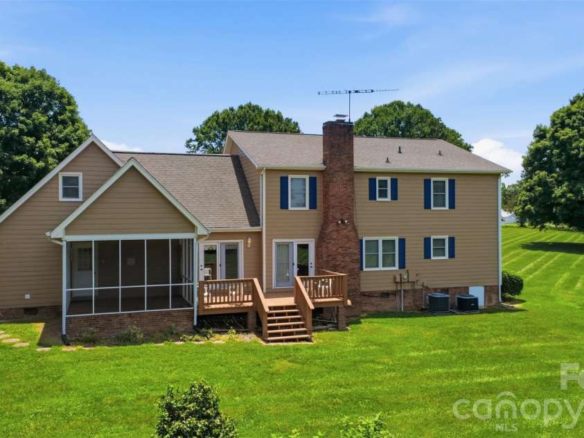 309 St Marks Church Road, Cherryville, NC 28021.  MLS# CAR4384190, YatesRealty ID 32773. 