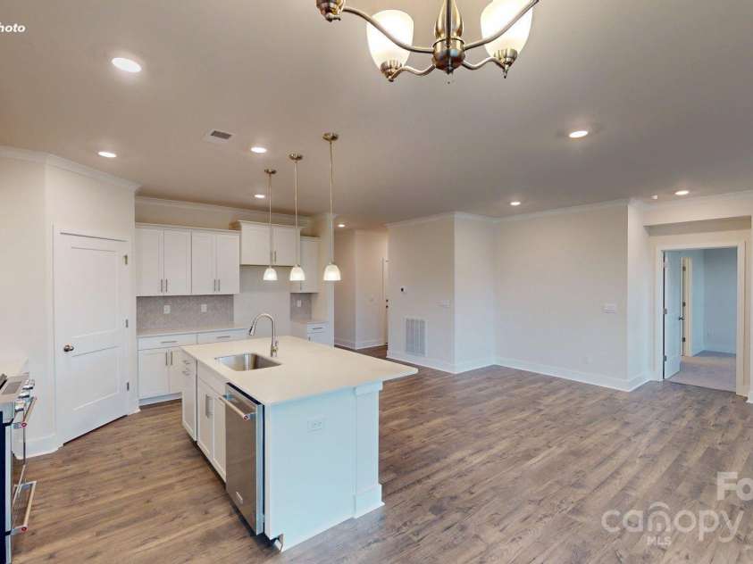 2086 Skyhawk Drive, York, SC 29745.  MLS# CAR4292500, YatesRealty ID 32774. 