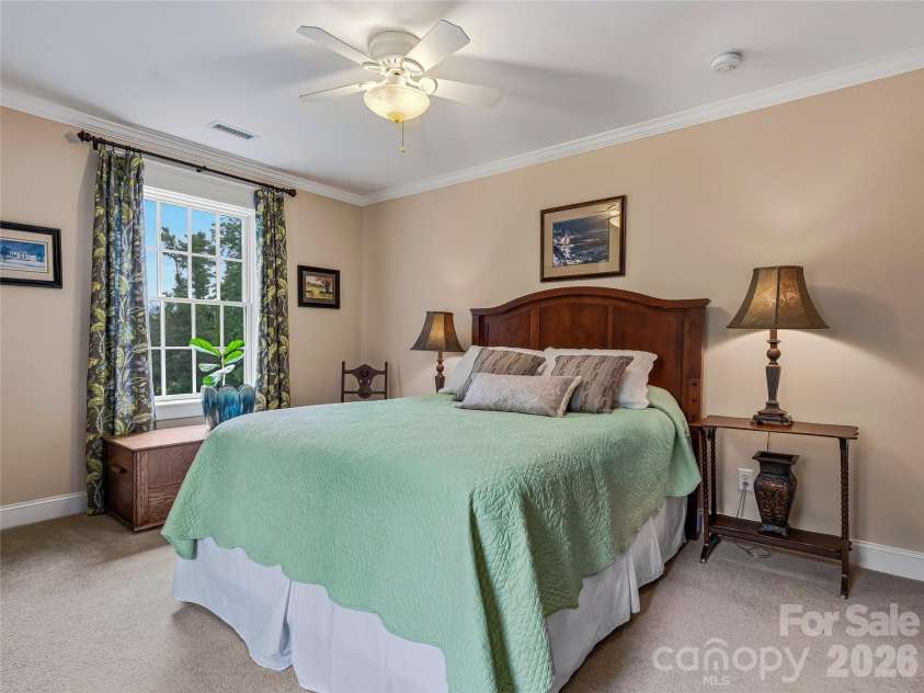 76 Edgelawn Road, Asheville, NC 28804.  MLS# CAR4391400, YatesRealty ID 32775. Spacious Third Bedroom