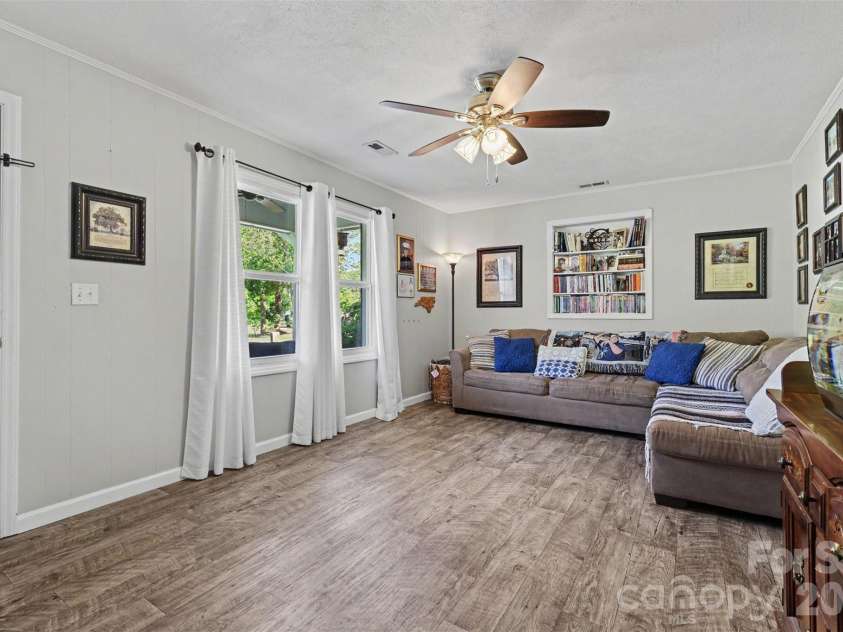 4744 Hickory Grove Road, Mount Holly, NC 28120.  MLS# CAR4388986, YatesRealty ID 32776. 